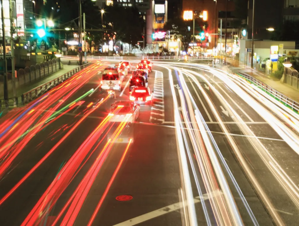 Time to accelerate: Early action and early auctions for ETS2